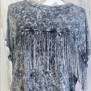 Western fringe tee✨